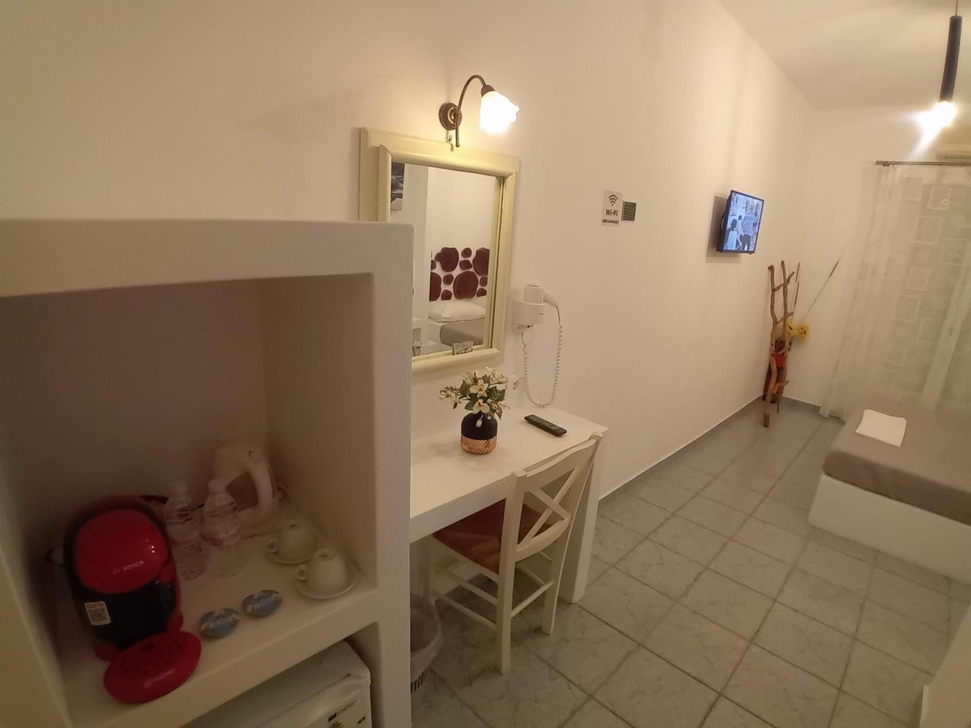 Nikolas Ios Village Екстериор снимка